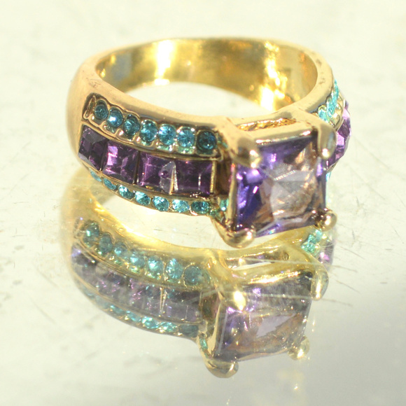 Purple Amethyst 18kt Yellow Gold Size 8 Ring Blue - Picture 7 of 8